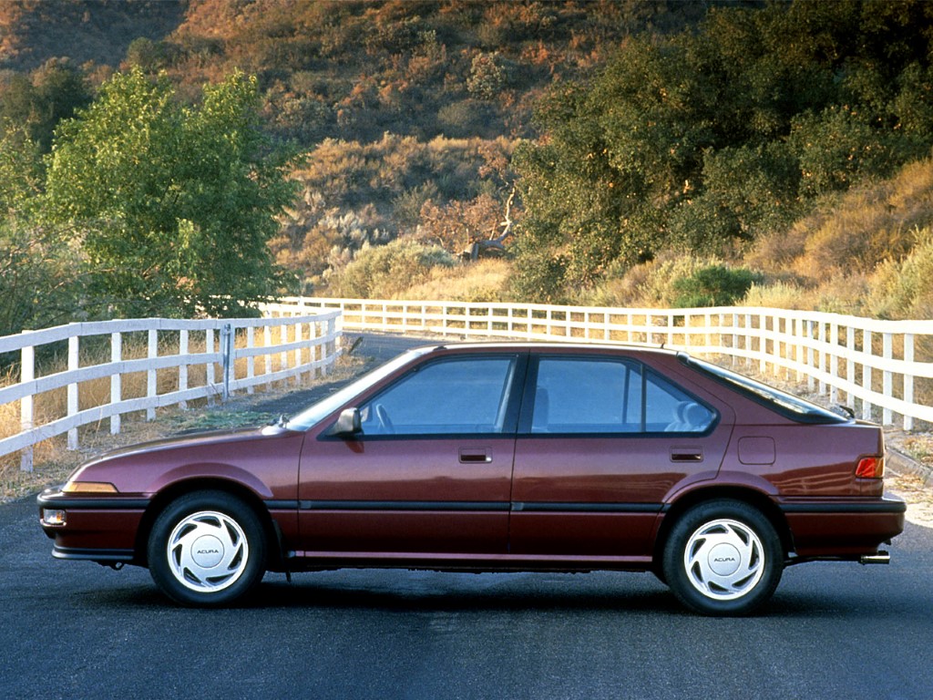 Acura Integra 5-door LS (Manual)